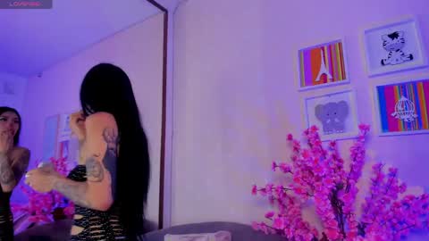 ashley_blum_ online show from 04/18/26, 12:09