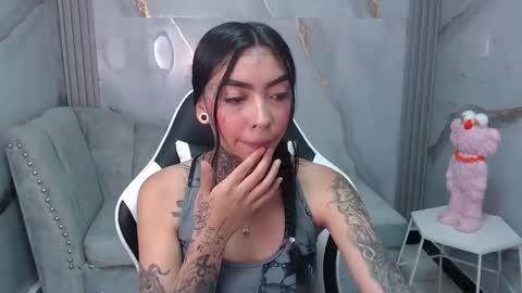 Snapshot of ashley_blum_v chatting on 09/15/25, 07:47 ashley_blum_v online show from 09/15/25, 07:47