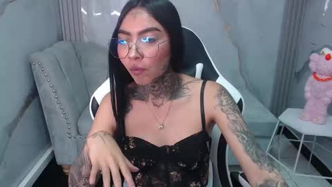 Snapshot of ashley_blum_v chatting on 09/18/25, 07:49 ashley_blum_v online show from 09/18/25, 07:49