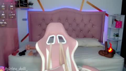 Snapshot of ashley_dolll chatting on 10/18/25, 10:21 Ashley online show from 10/18/25, 10:21