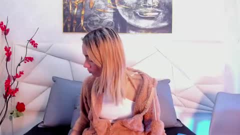 ashley_miller26 online show from 03/10/25, 11:32