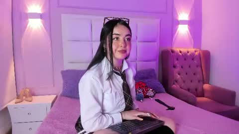 ashley_petit online show from 07/18/26, 01:26