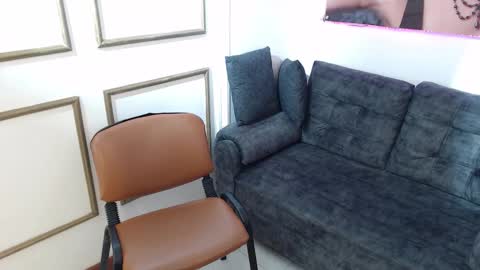 Snapshot of ashley_prg2 chatting on 11/28/25, 01:30 Ashley online show from 11/28/25, 01:30