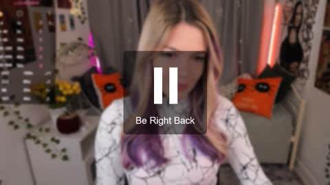 Snapshot of ashley_swan chatting on 10/30/25, 11:55 Ashley next stream on Sunday online show from 10/30/25, 11:55