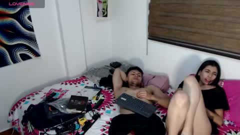 ASHLEY AND TYLER online show from 01/28/25, 12:05