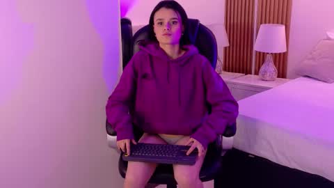 Ashley  online show from 10/14/25, 04:02