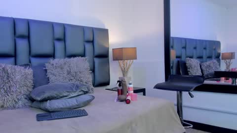 AshleyHill online show from 03/11/25, 09:34