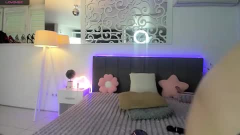 AshleyJonse online show from 11/24/25, 06:02