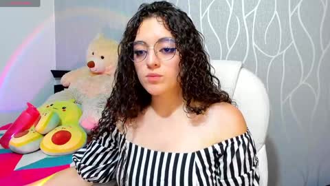 .. Ashley .. online show from 12/13/24, 10:34