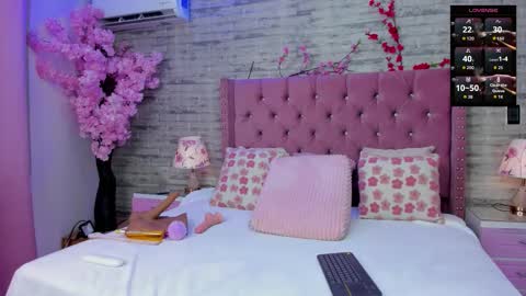 Snapshot of ashleynelsonn chatting on 03/04/26, 09:21 ashleynelsonn online show from 03/04/26, 09:21