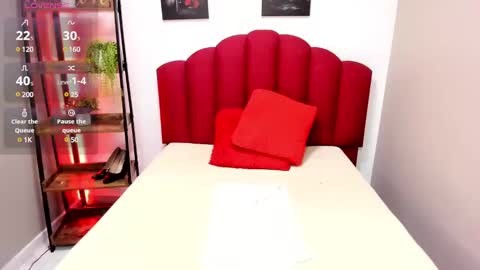 ashleyrobert_ online show from 02/20/25, 11:54