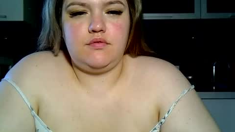 Snapshot of ashleyrosee_ chatting on 07/20/26, 01:53 Anite online show from 07/20/26, 01:53
