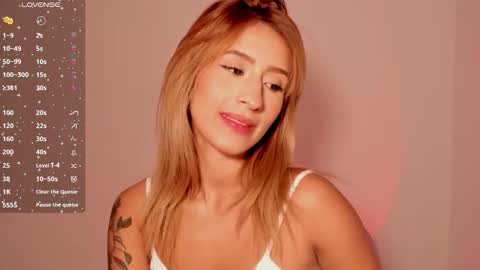 dahiana online show from 11/30/25, 04:44