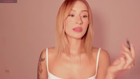 dahiana online show from 12/22/25, 05:43