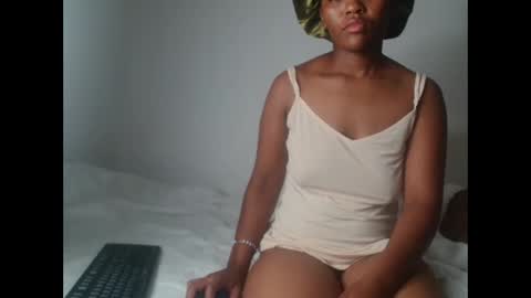 ashleyt255 online show from 09/11/25, 10:21