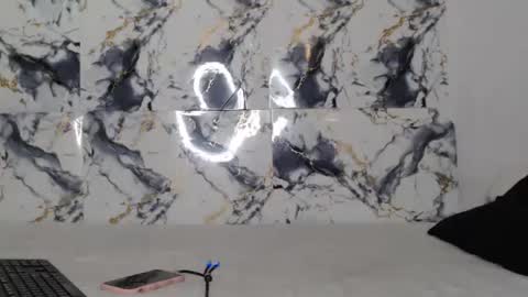 ashleyt255 online show from 06/19/26, 06:45
