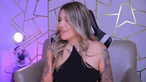 Ashley Lauren online show from 09/26/25, 04:38