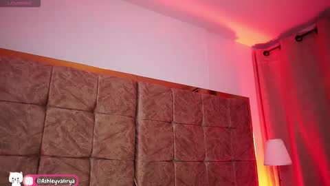 Ashley Lauren online show from 02/27/26, 04:45