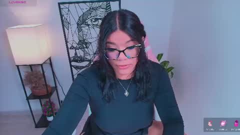 Snapshot of ashleyy18__ chatting on 07/17/26, 11:09 Ashleyy18 online show from 07/17/26, 11:09