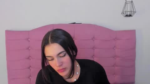 kylie online show from 10/11/25, 01:38