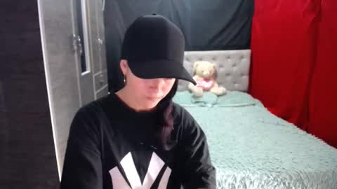 Snapshot of ashly_93 chatting on 10/21/25, 07:58 engel online show from 10/21/25, 07:58