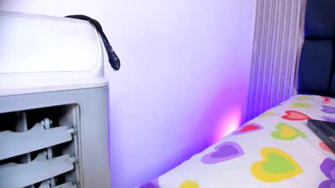 ashlybenison online show from 01/24/25, 07:19