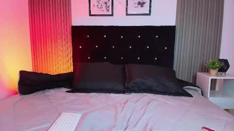    online show from 11/06/25, 07:26