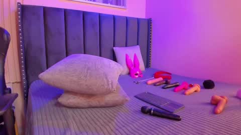 ashlye_miller_ online show from 01/25/25, 07:49