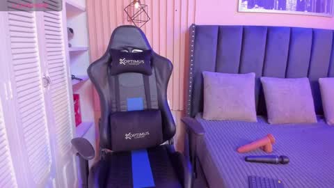 ashlye_miller_ online show from 01/26/25, 03:38