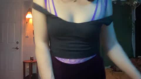 Snapshot of ashlynlotus chatting on 03/08/25, 03:06 Ashlyn Lotus online show from 03/08/25, 03:06