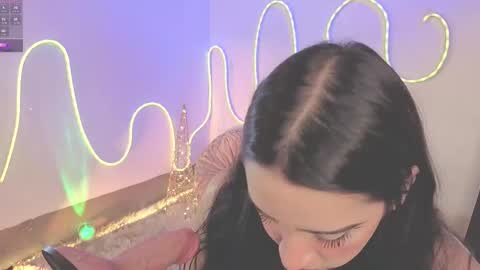 Snapshot of ashlynnlowe_ chatting on 12/03/25, 08:07 Ash online show from 12/03/25, 08:07