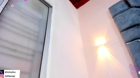 Ashly  online show from 01/08/25, 09:55