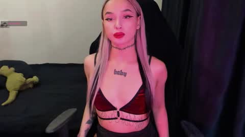 Mila online show from 02/18/26, 05:14