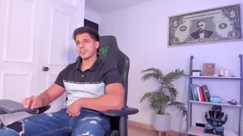 my name real is camilo online show from 09/16/25, 01:39