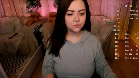 Your girlfriend online show from 12/17/25, 12:16