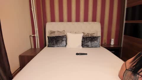 Ashley online show from 04/04/26, 07:55