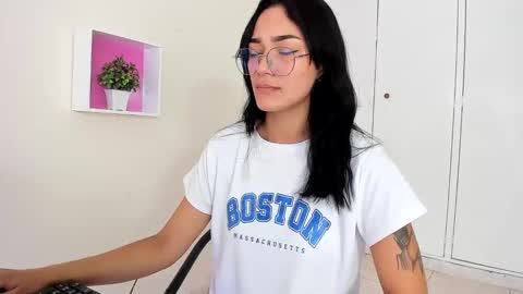 Camila online show from 01/13/25, 01:49