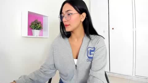 Camila online show from 01/18/25, 12:47