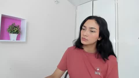 Camila online show from 02/04/25, 12:55