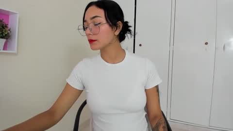 Camila online show from 02/08/25, 01:22