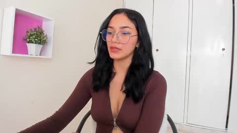 Camila online show from 02/11/25, 06:01