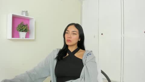 Camila online show from 02/27/25, 01:17