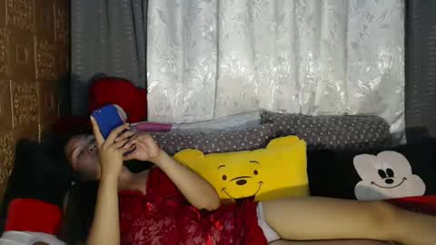 Snapshot of asian_boy_ralph143 chatting on 01/22/25, 02:26 ELLE dont forget to follow and thumbs up online show from 01/22/25, 02:26
