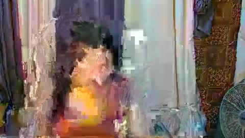 Snapshot of asian_boy_ralph143 chatting on 04/14/26, 06:52 ELLE dont forget to follow and thumbs up online show from 04/14/26, 06:52