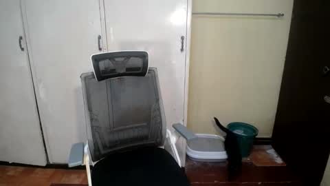 Asia online show from 03/10/26, 03:33