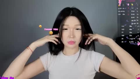 Snapshot of asian_euphoria chatting on 11/21/25, 01:10 Dju online show from 11/21/25, 01:10