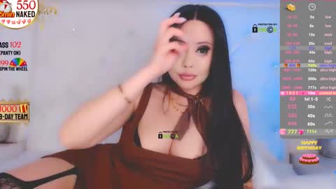 Snapshot of asian_gf chatting on 12/31/24, 05:44 usually start stream about 10 pm PST 1 am EST online show from 12/31/24, 05:44