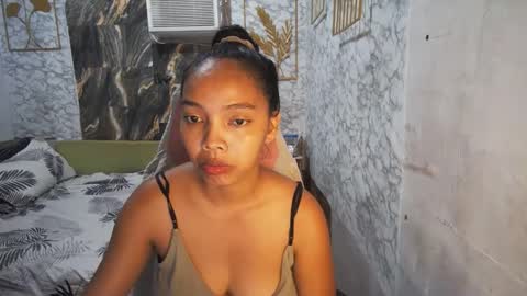 Snapshot of asian_janeth chatting on 05/07/26, 12:27 im janeth single mom online show from 05/07/26, 12:27