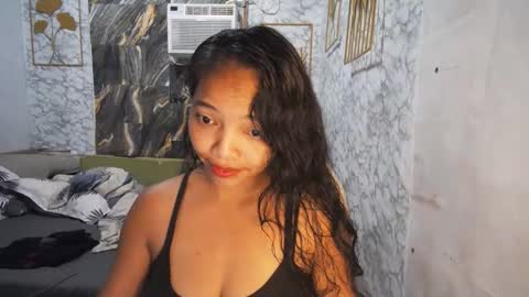 Snapshot of asian_janeth chatting on 05/10/26, 10:26 im janeth single mom online show from 05/10/26, 10:26