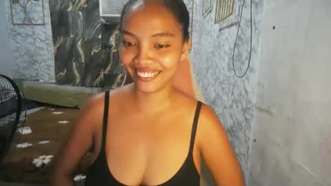Snapshot of asian_janeth chatting on 05/27/26, 01:57 im janeth single mom online show from 05/27/26, 01:57